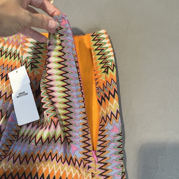 Urban Outfitters Mini Skirt Size Large Linen Blend Geometric Hippie Festival - Picture 5 of 8